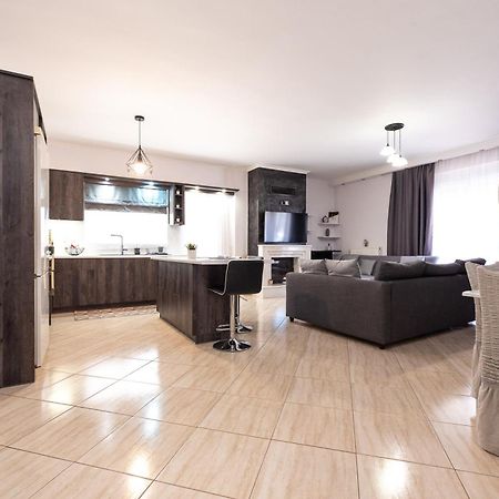 Sea And Airport Apartman Ártemida Kültér fotó