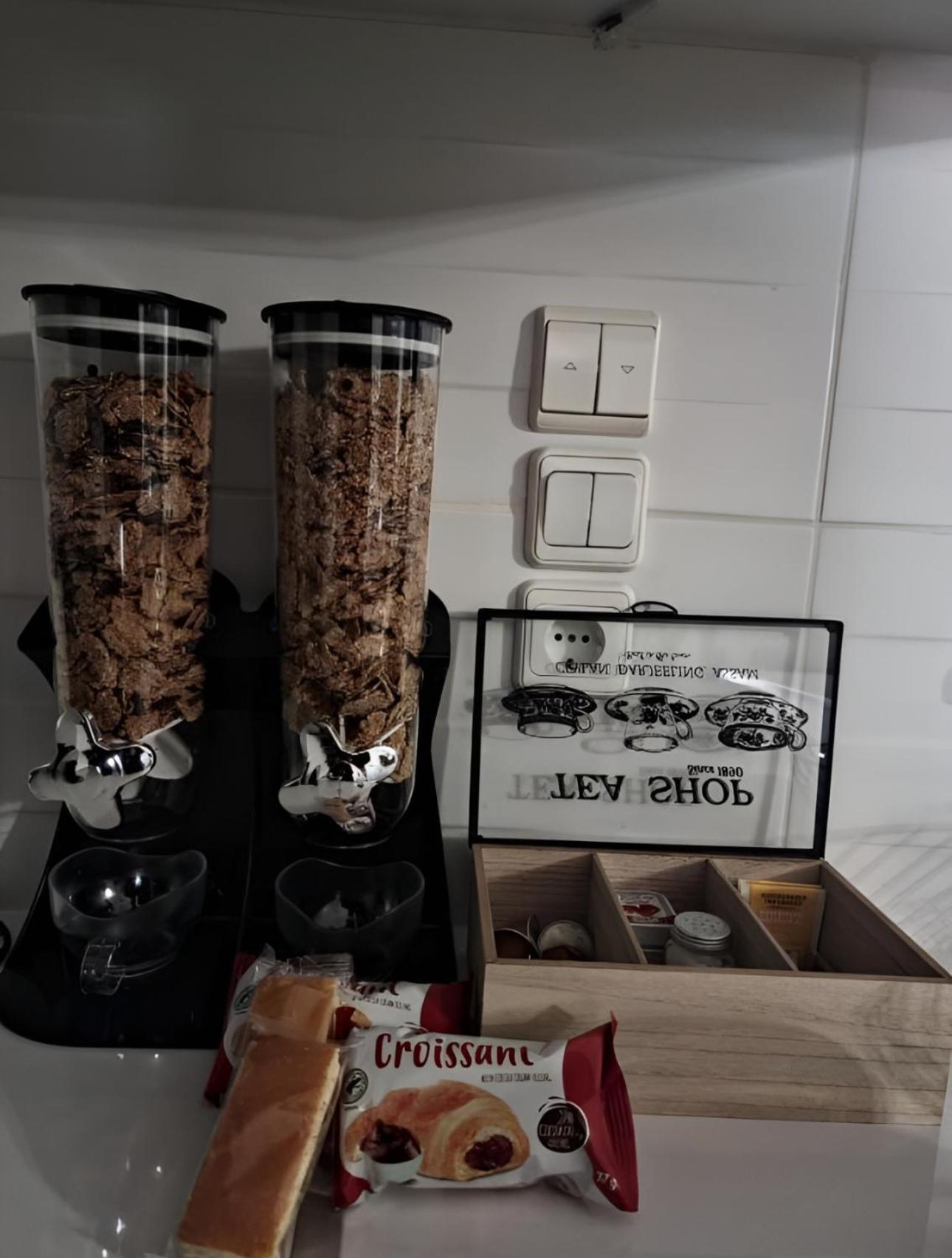 Sea And Airport Apartman Ártemida Kültér fotó