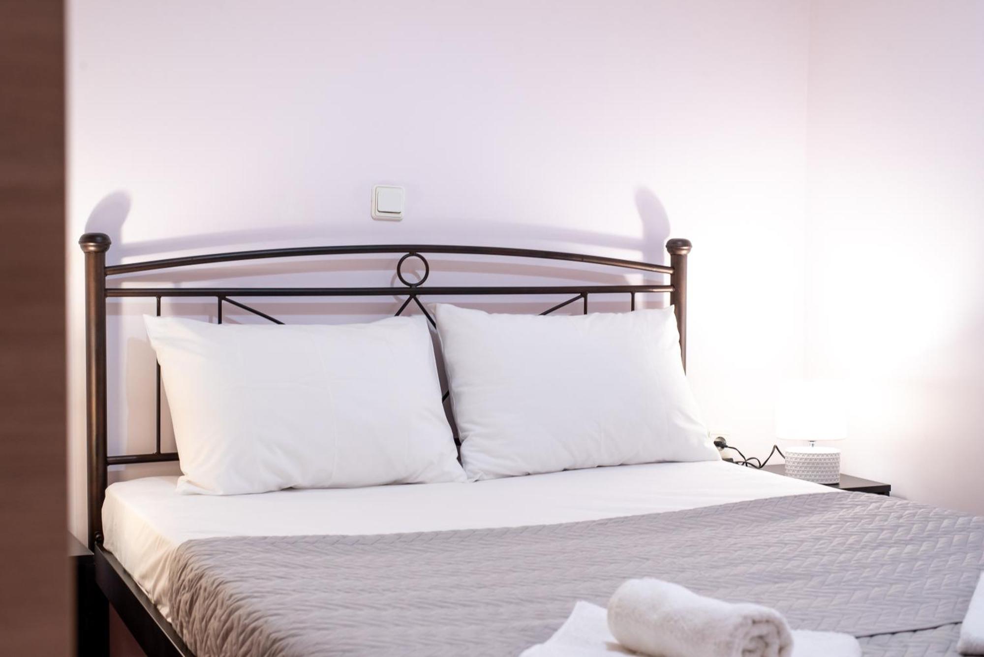 Sea And Airport Apartman Ártemida Kültér fotó