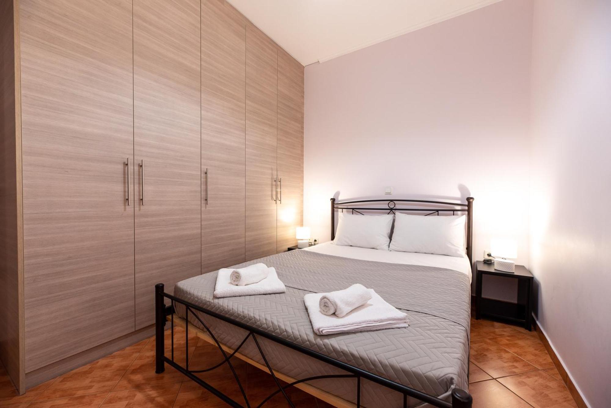 Sea And Airport Apartman Ártemida Kültér fotó