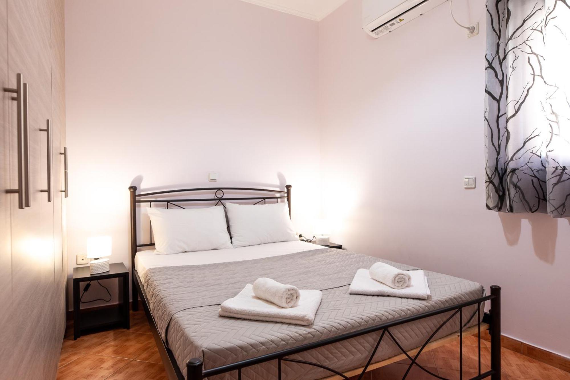 Sea And Airport Apartman Ártemida Kültér fotó